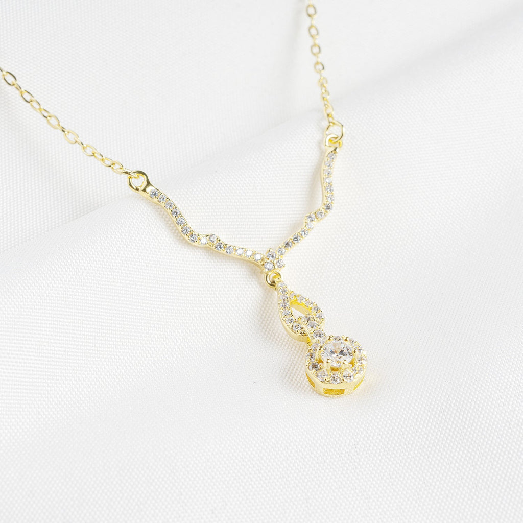 Queen Necklace