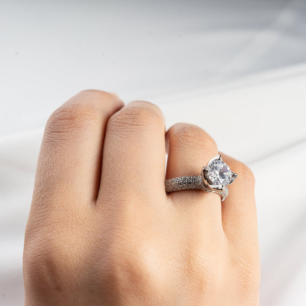 Circle Diamond Ring