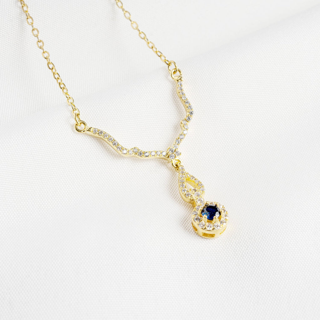 Queen Necklace