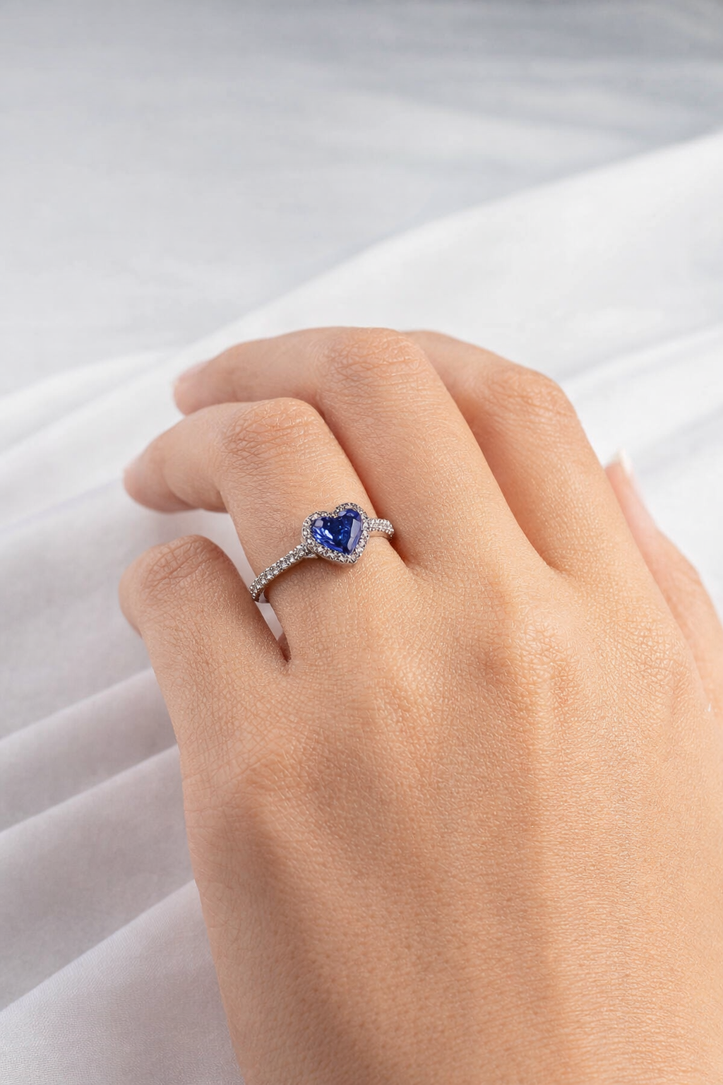 Zircon Lobes Ring