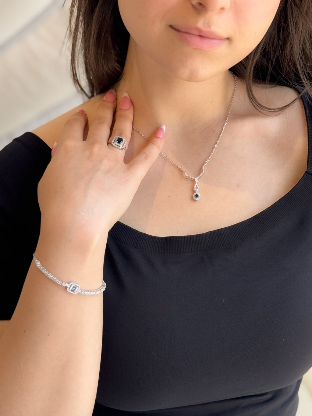 Queen Necklace